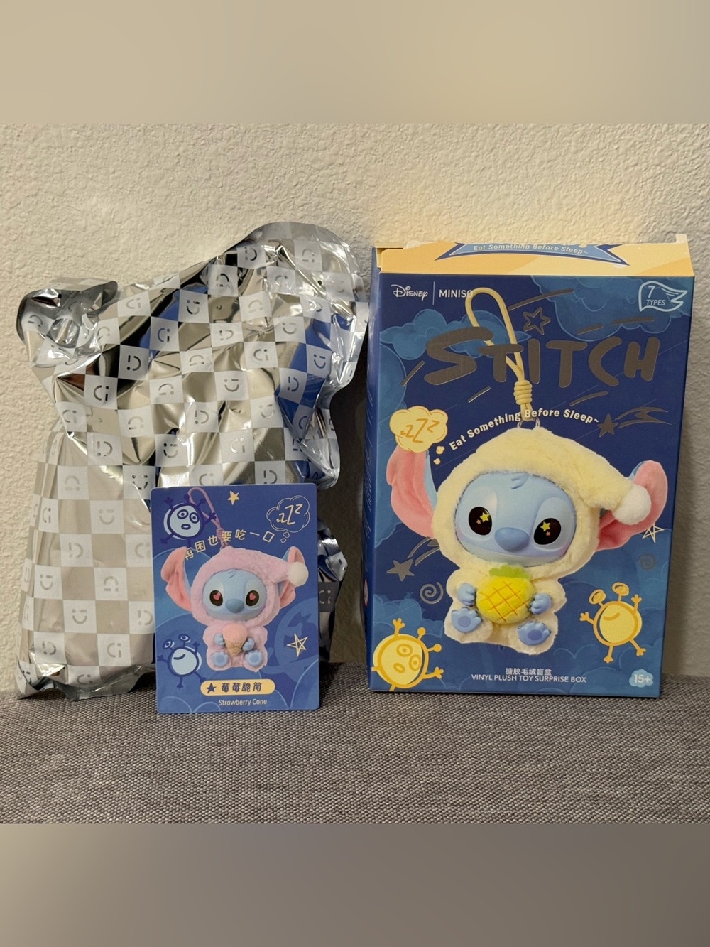 MINISO STITCH EAT SOMETHING BEFORE SLEEP BLIND BOX - CONFIRMED STRAWBERRY CONE